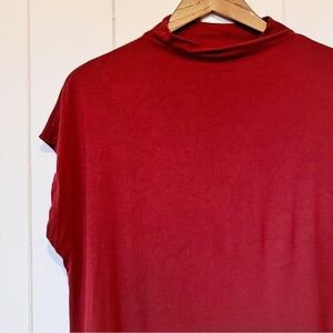 Denver Hayes Relaxed Rust Mock Neck Sleeveless Top. Size XL.